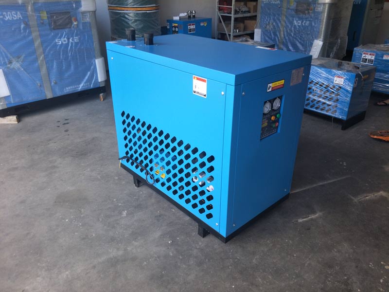 打開空氣開關,接通電源指示燈POWER(紅燈)亮